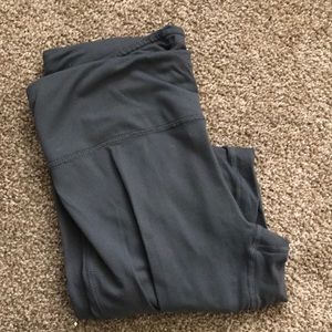 Gray athletic leggings